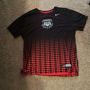 XL uga authentic Nike apparel with dawg bone pattern